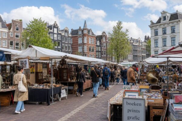 Waterlooplein Amsterdam gids: markt, omgeving en handige tips voor je bezoek