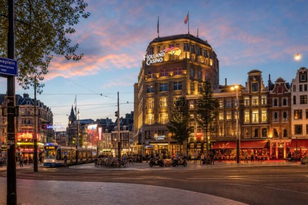 Holland Casino Amsterdam: locatie, sfeer en tips voor een avond uit
