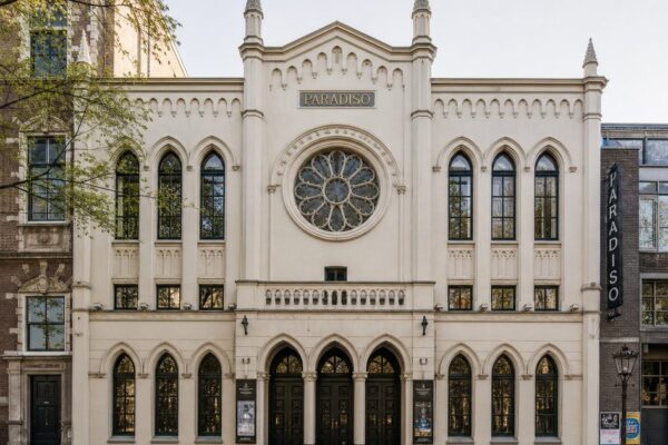 Paradiso Amsterdam bezoeken: concertzaal, geschiedenis en praktische tips