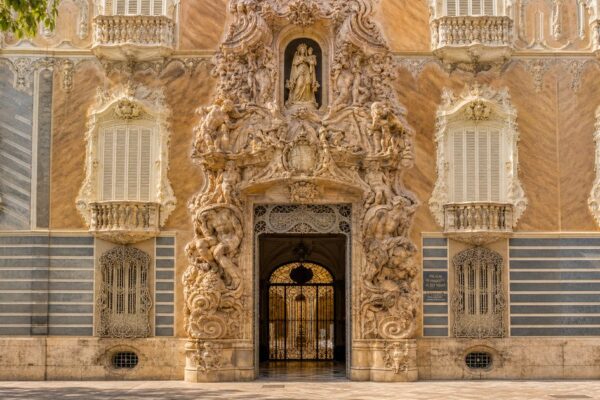 Verborgen parels in Valencia: 10 minder bekende plekken voor een andere kant van de stad
