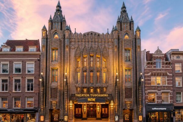 Pathé Amsterdam: welke bioscopen zijn er en welke locatie past bij jouw avond in de stad?